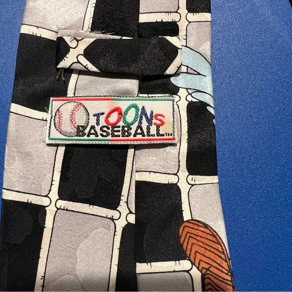 Vintage 1993 Toons Baseball MLB Sox Silk Tie